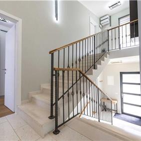 4 bedroom villa with pool and sea views near Dubrovnik sleeps 8
